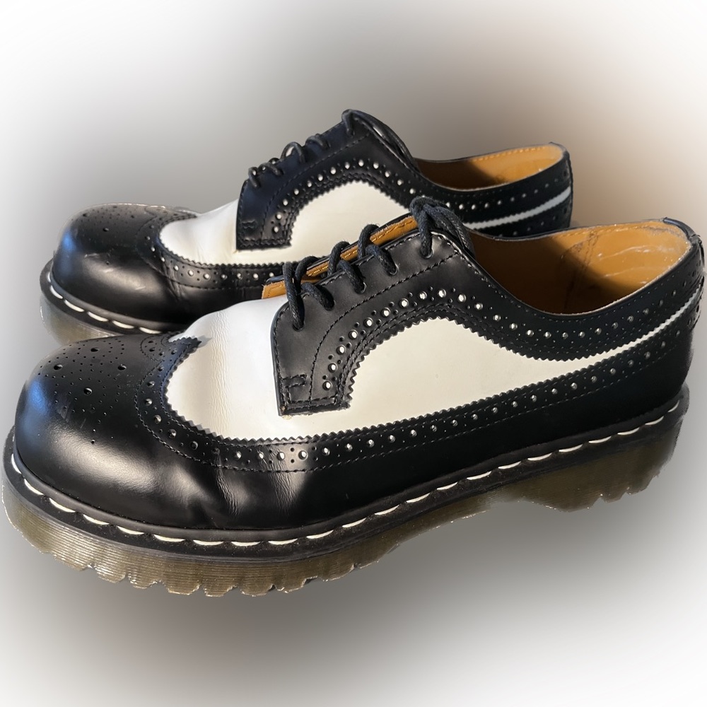 Dr. Marten 3989 Bex Smooth Leather Brougue Shoes - Men’s Size 11